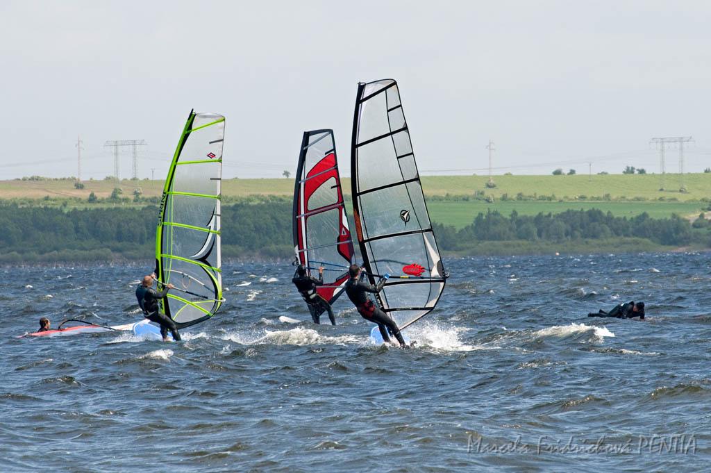 D2009-015-037.jpg