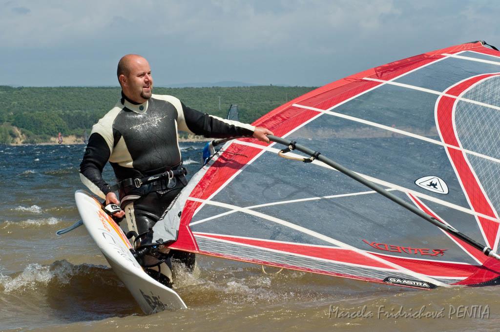 D2009-015-046.jpg