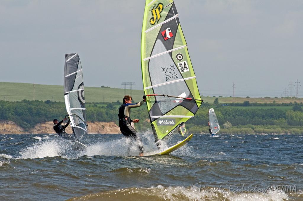 D2009-015-076u.jpg