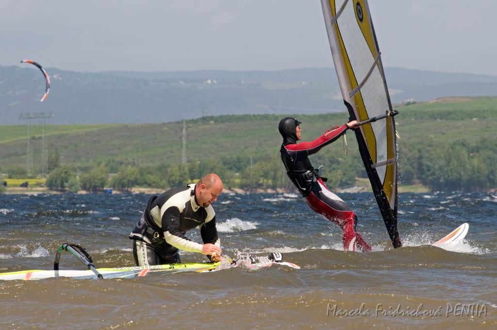 D2009-015-082.jpg