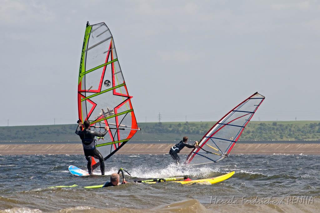 D2009-015-095.jpg