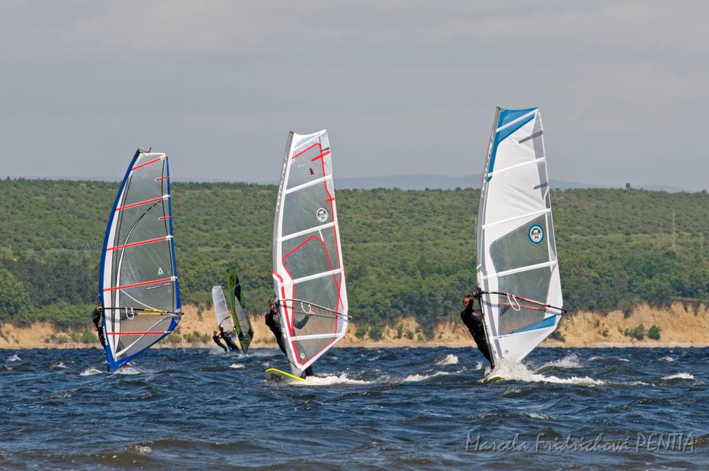 D2009-015-183.jpg