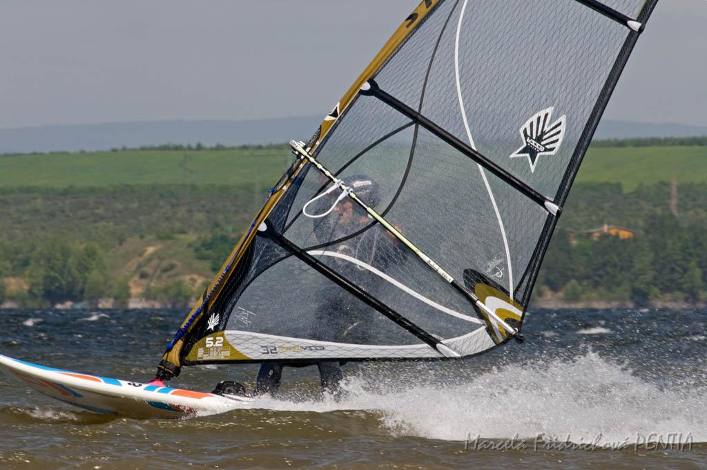 D2009-015-231.jpg