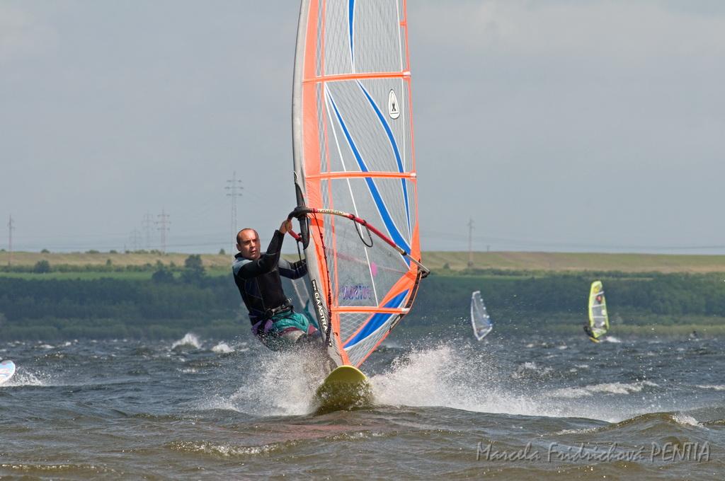 D2009-015-236u.jpg