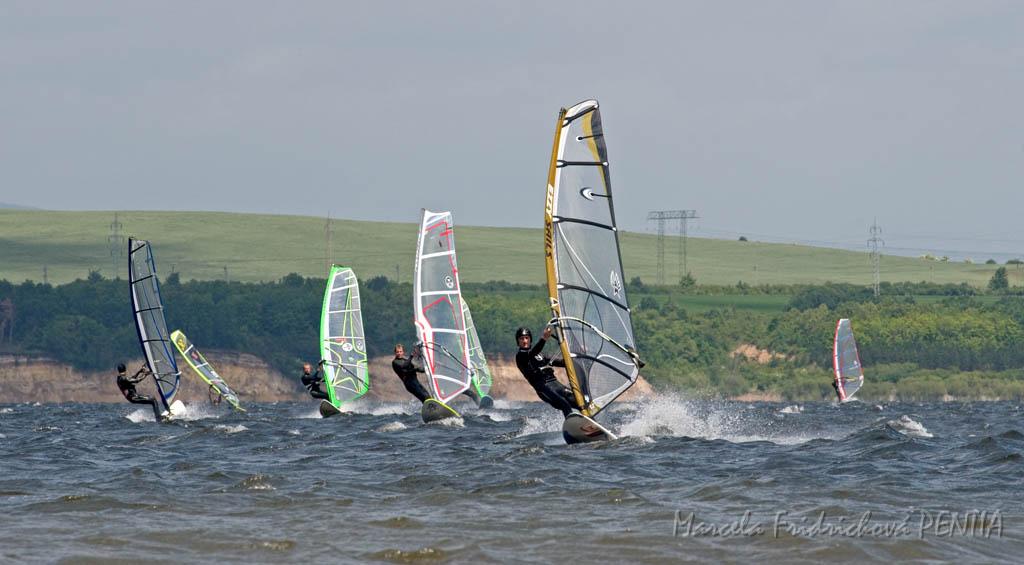 D2009-015-279.jpg