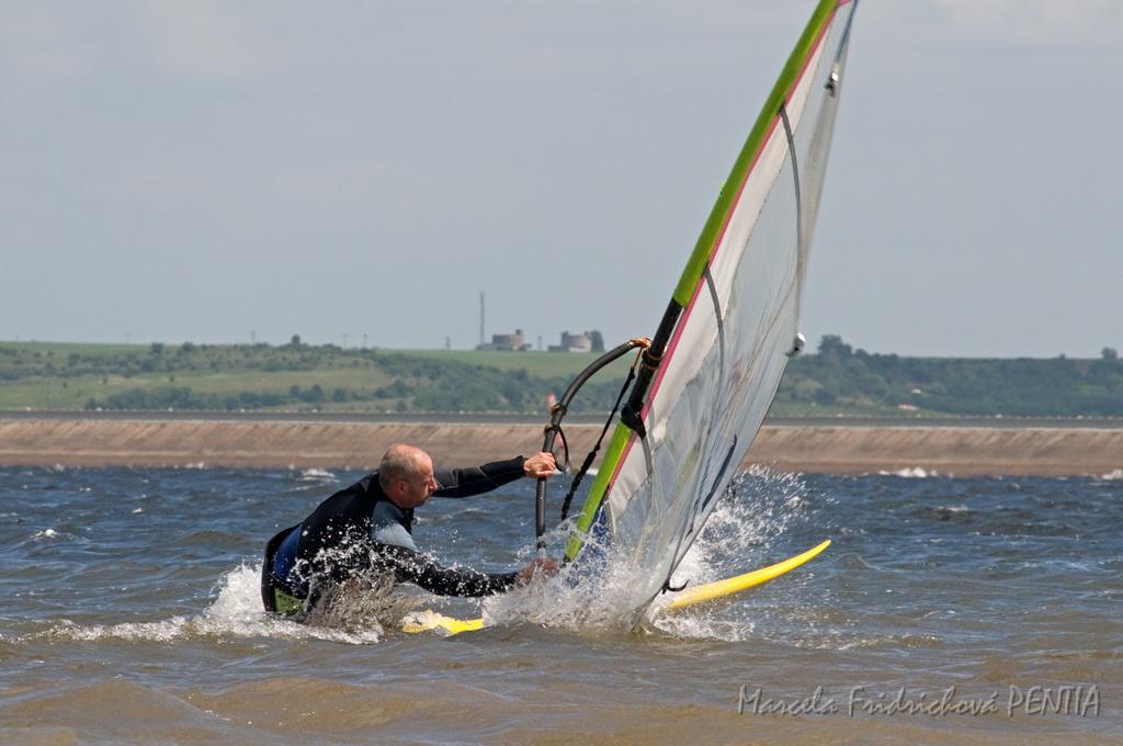 D2009-015-330u.jpg