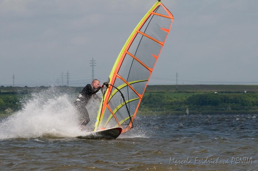 D2009-015-355u.jpg