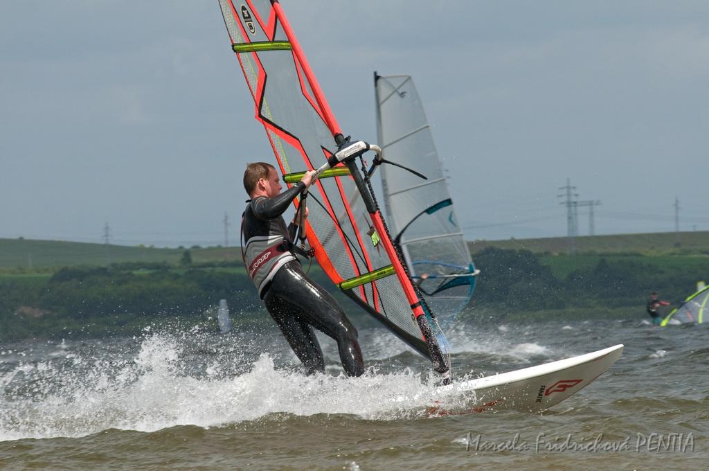 D2009-015-440u.jpg