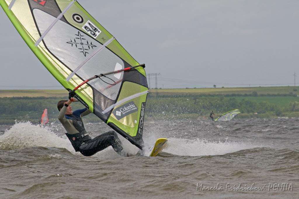 D2009-015-494u.jpg