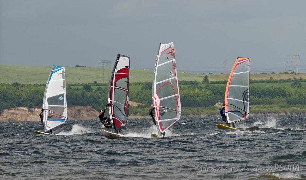 D2009-015-584u.jpg