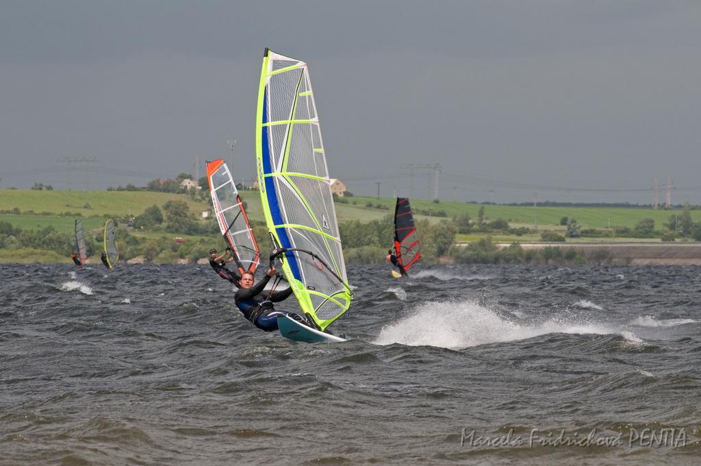 D2009-015-684u.jpg