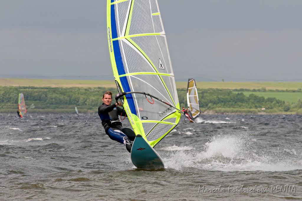D2009-015-688.jpg