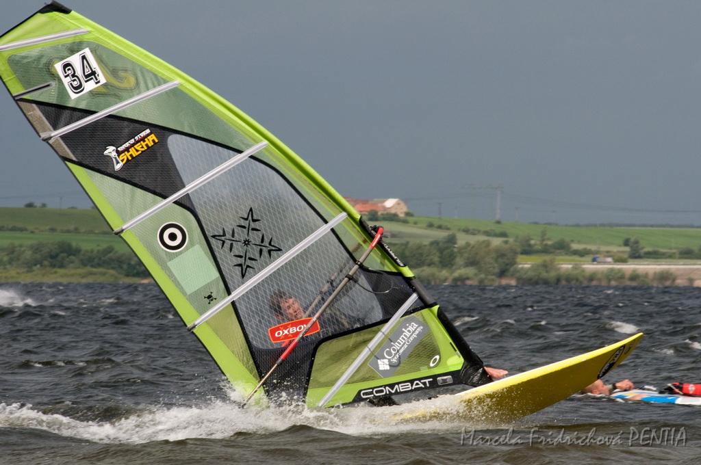 D2009-015-749u.jpg