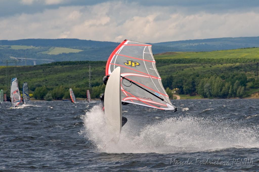 D2009-017-180.jpg