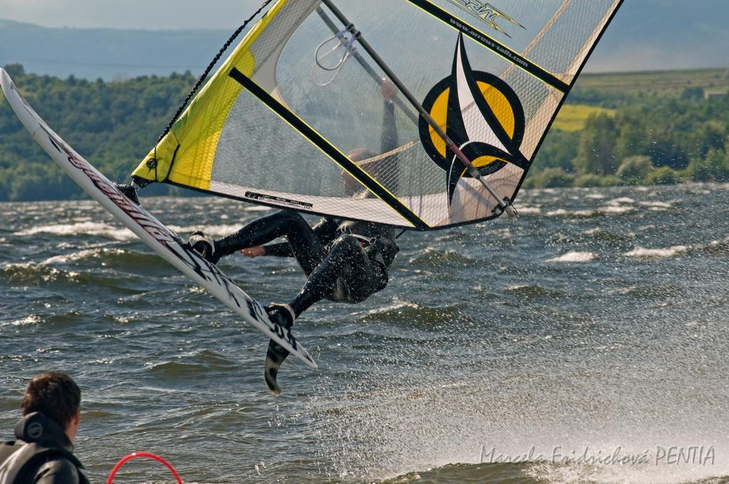 D2009-017-408u.jpg