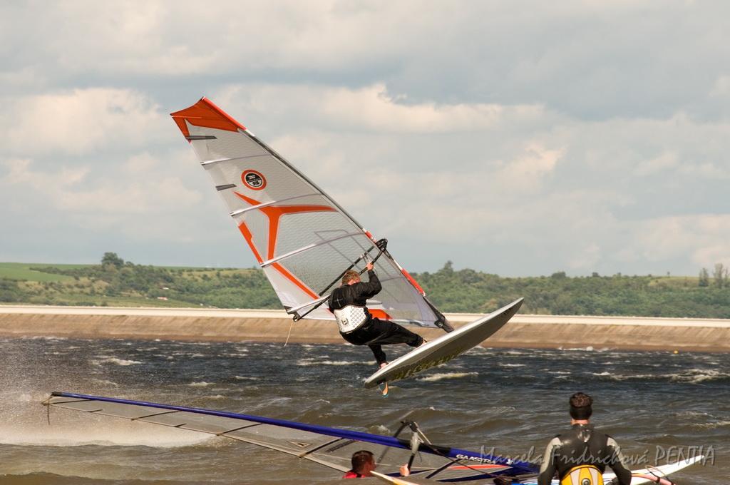 D2009-017-484u.jpg