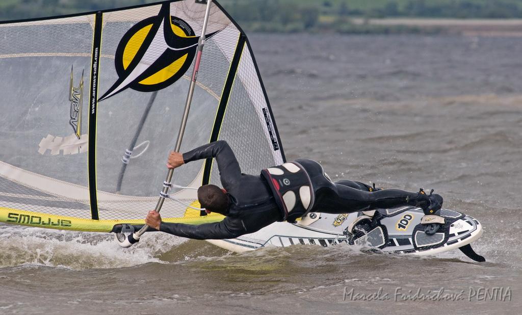 D2009-017-669u.jpg