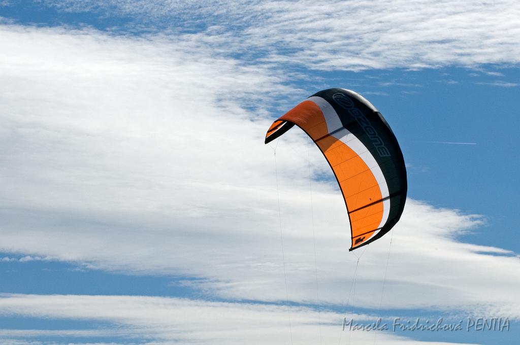 D2009-018-376u.jpg