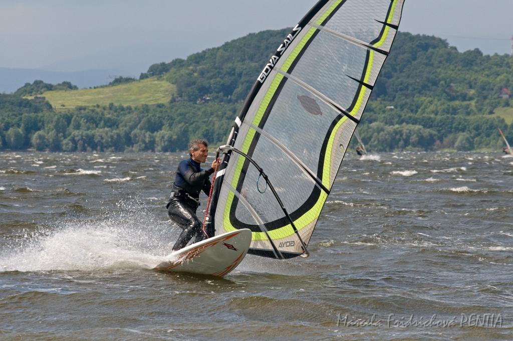 D2009-019-216u.jpg