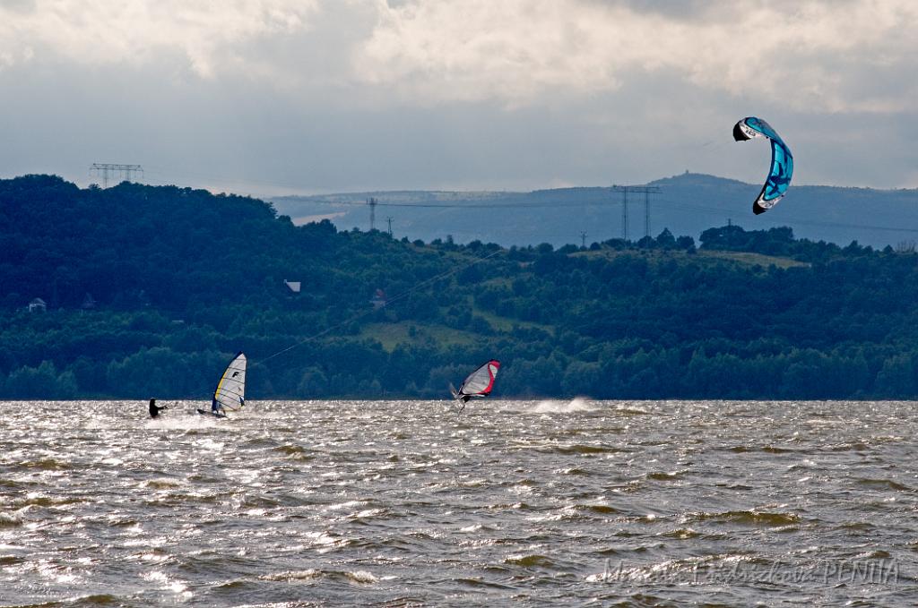 D2009-019-440u.jpg