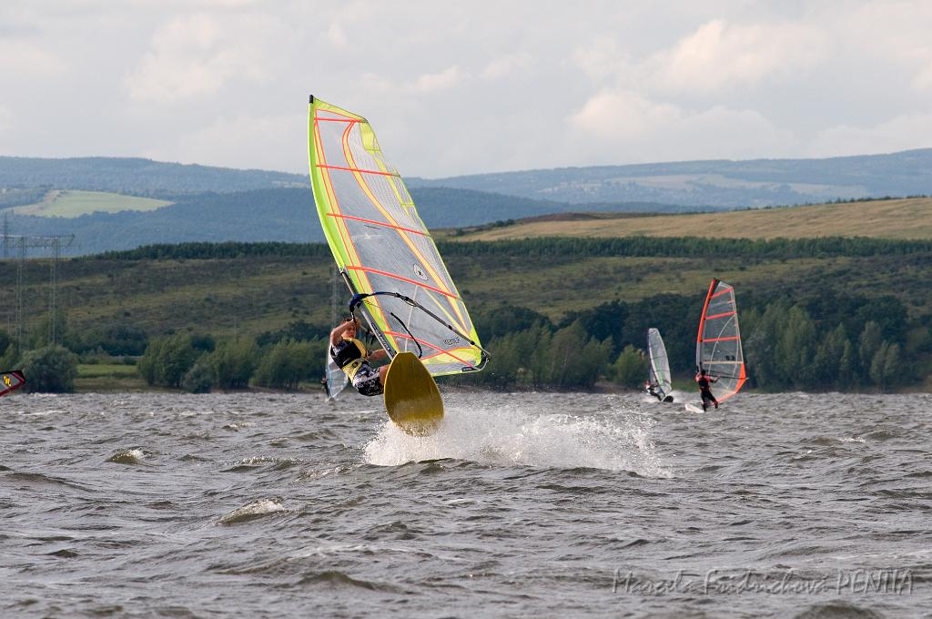 D2009-019-447u.jpg