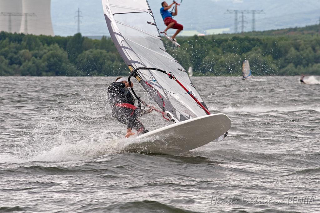 D2009-020-246u.jpg