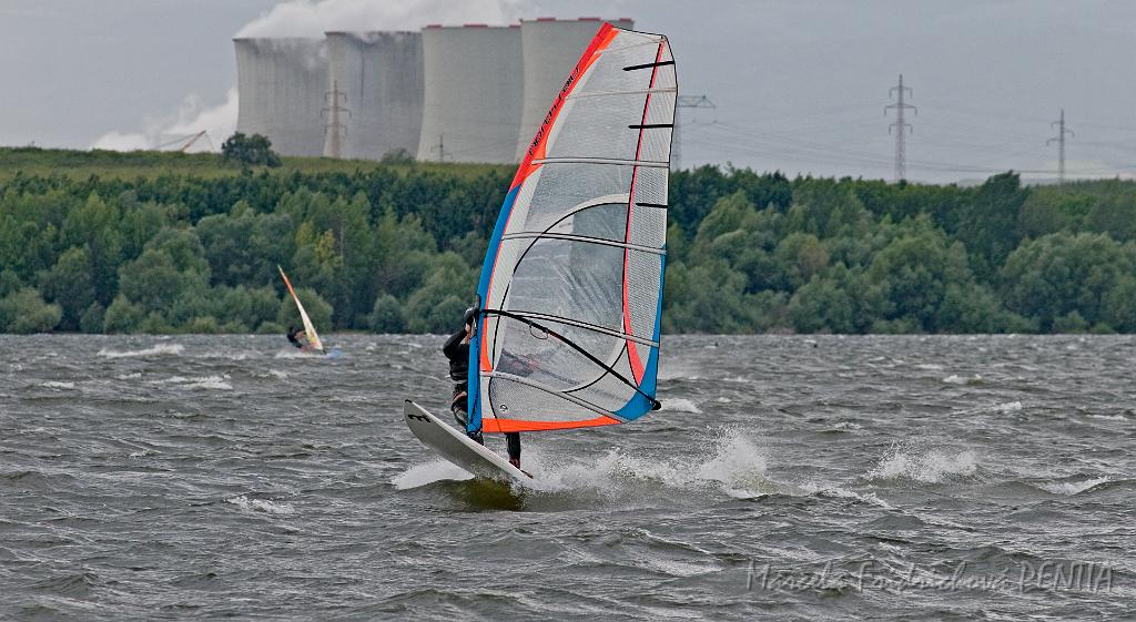 D2009-020-401u.jpg