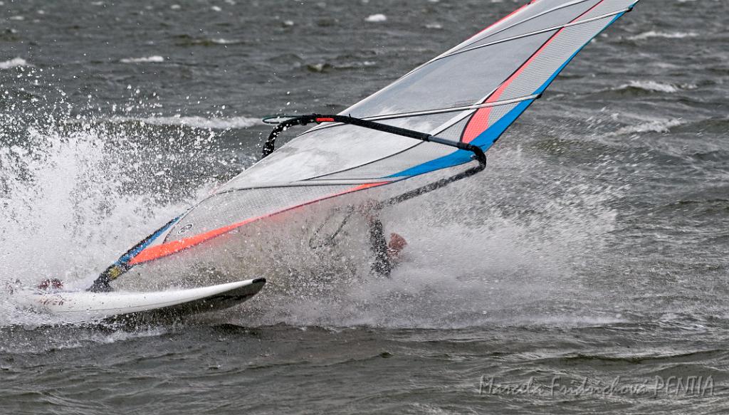 D2009-020-404u.jpg