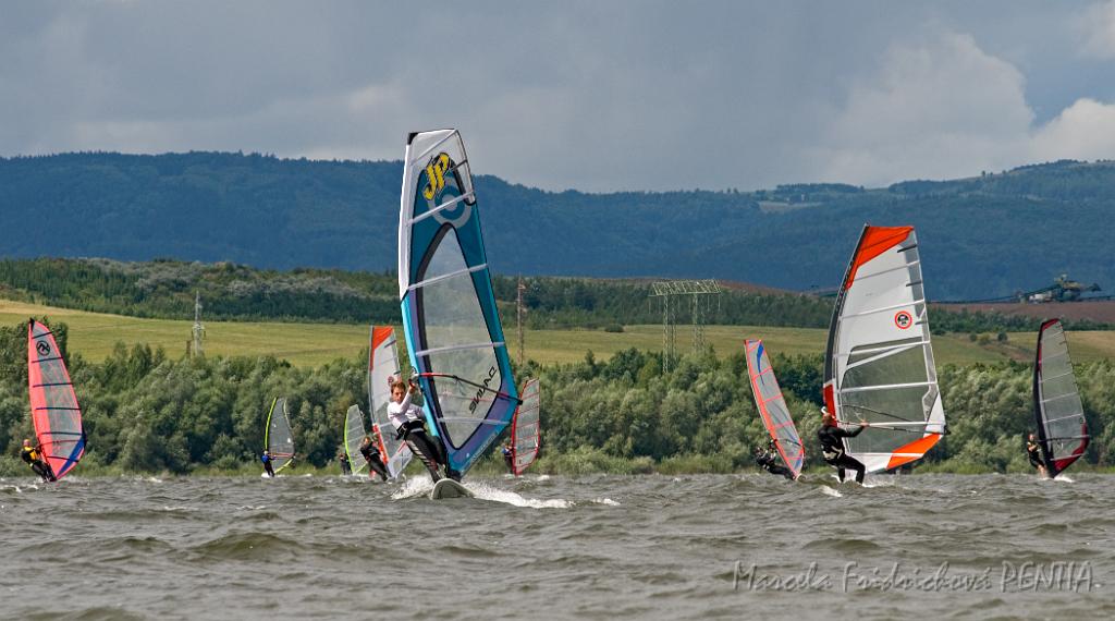 D2009-020-120u.jpg