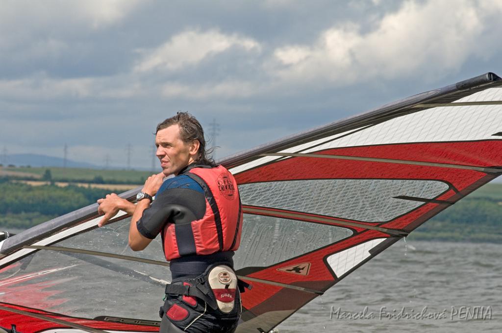 D2009-020-160u.jpg