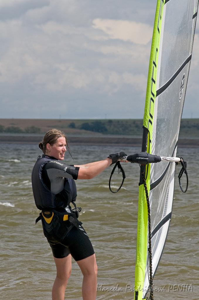 D2009-021-066u.jpg