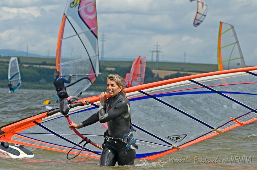 D2009-021-100u.jpg