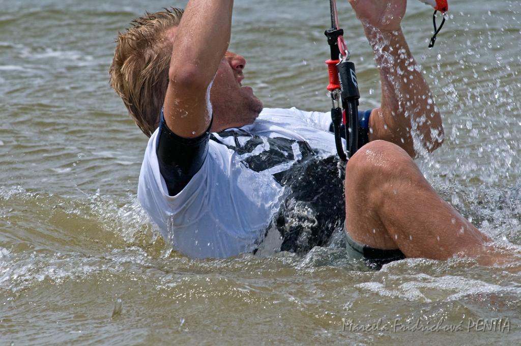 D2009-022-038u.jpg