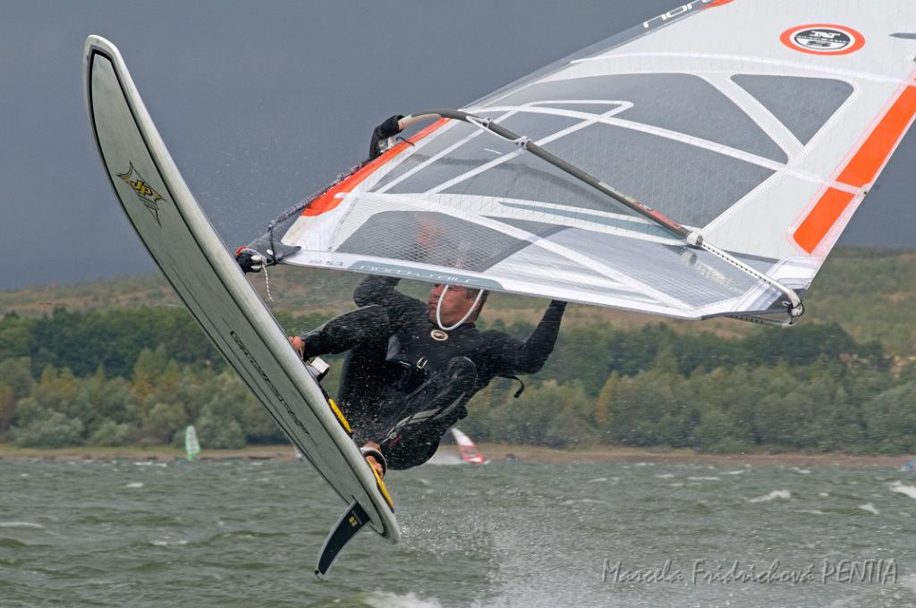 D2009-029-221u.jpg