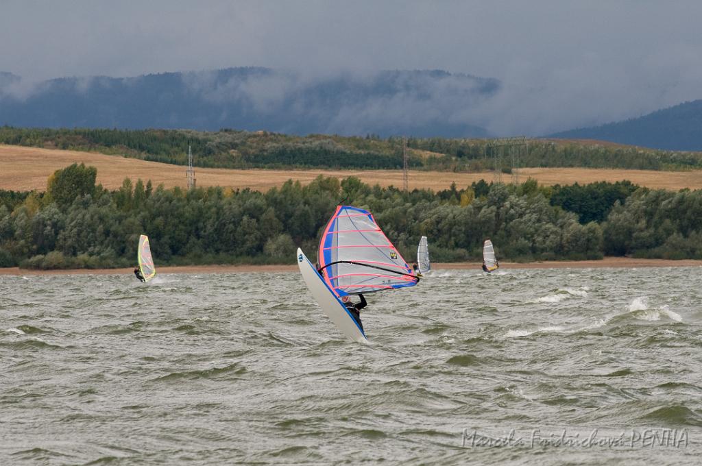 D2009-029-302u.jpg