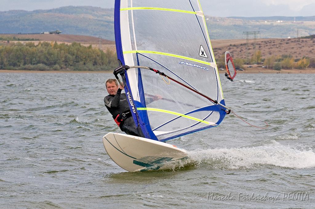D2009-037-104.jpg