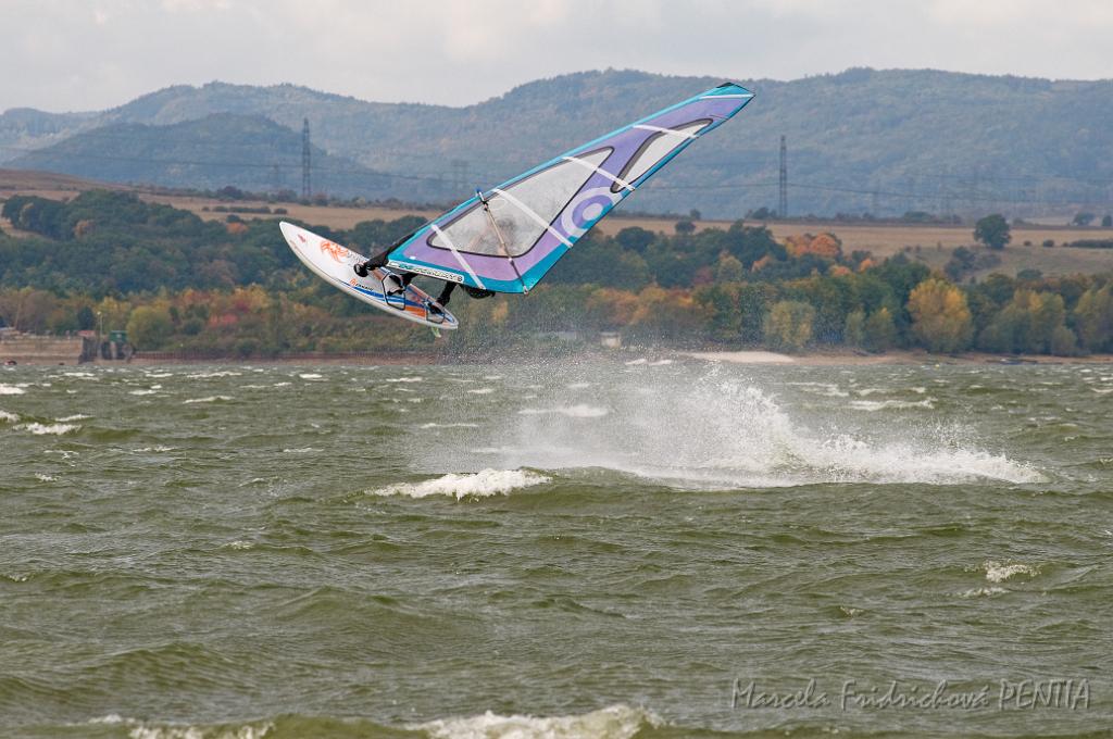 D2009-037-330.jpg