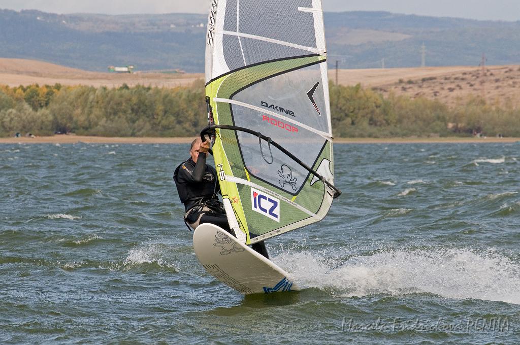 D2009-037-477.jpg