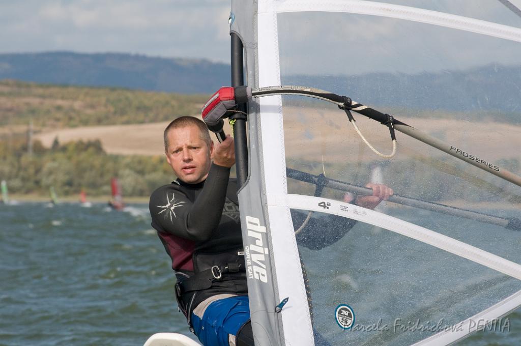 D2009-037-555.jpg