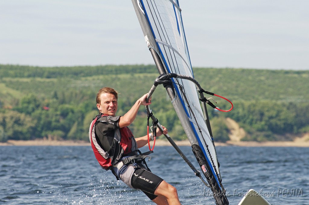 D2011-003-104u.jpg