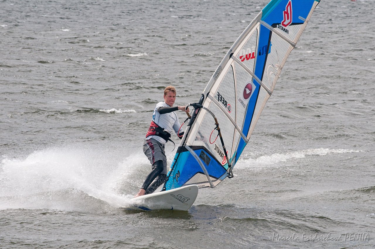 D2012-011-133u.jpg
