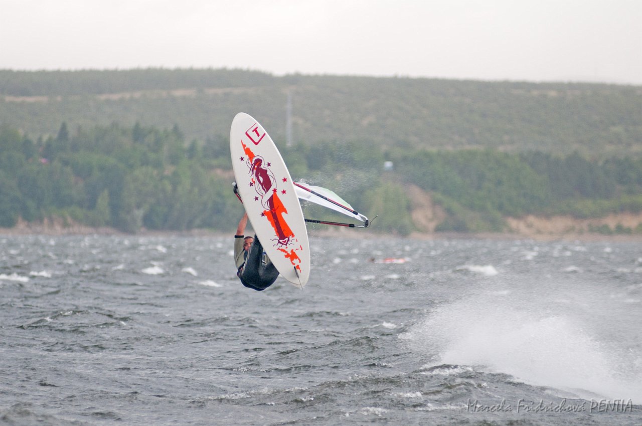 D2012-011-213u.jpg
