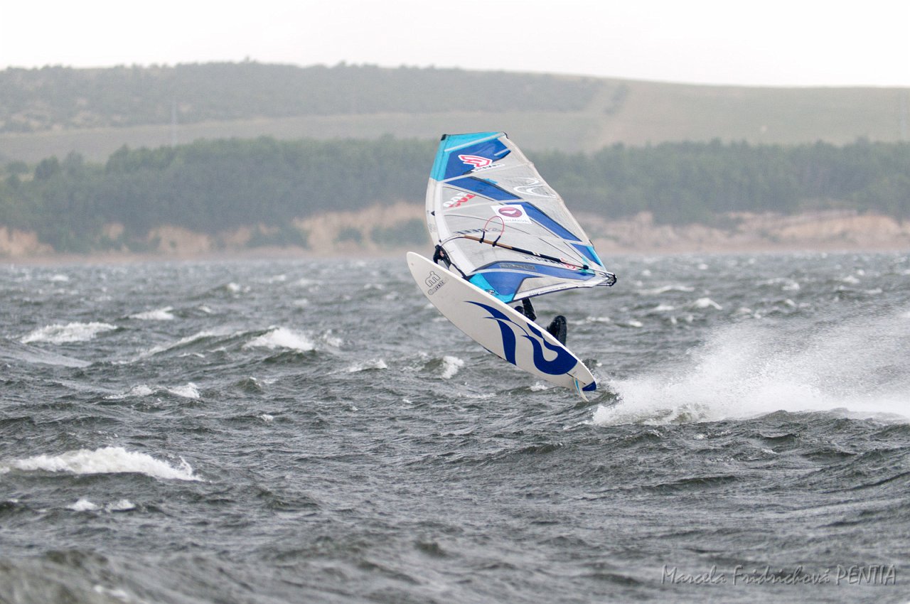 D2012-011-242u.jpg