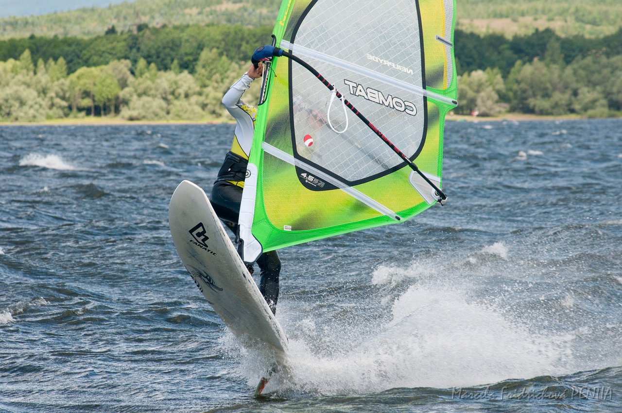 D2012-011-272u.jpg
