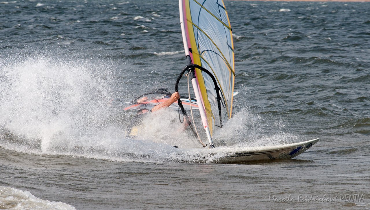 D2012-011-389u.jpg