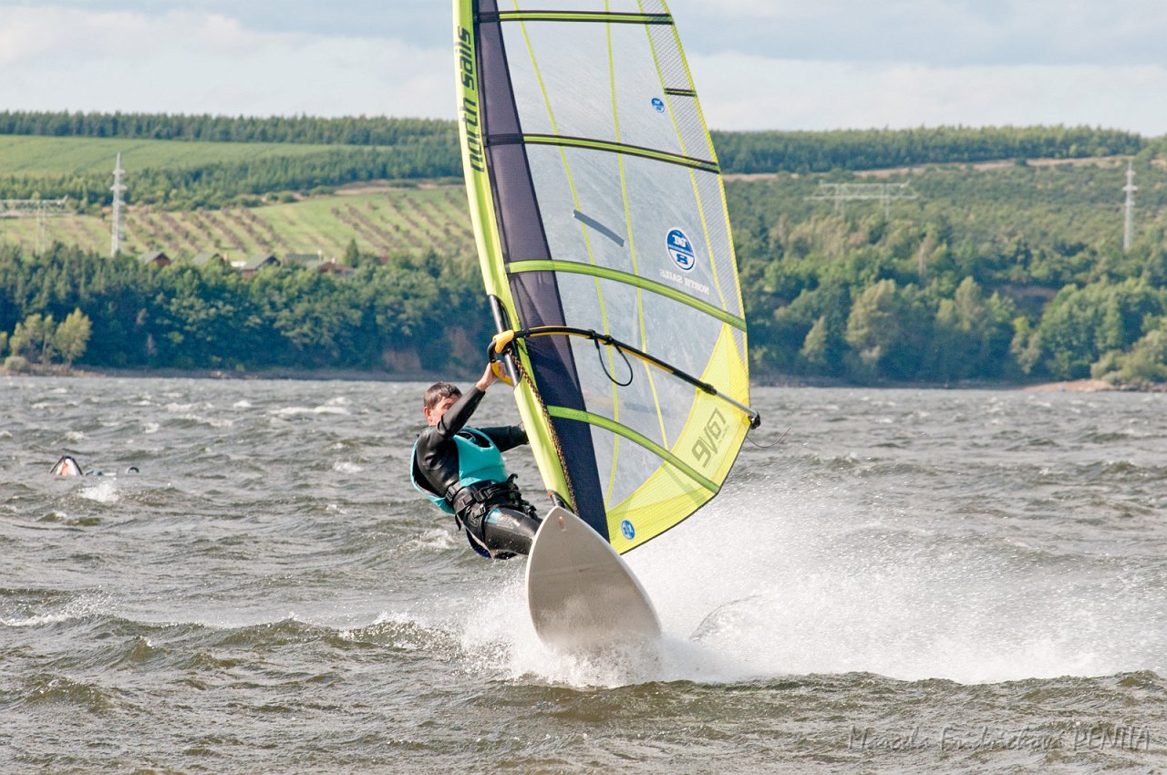D2012-011-475u.jpg