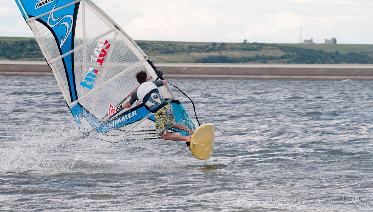D2012-011-509u.jpg