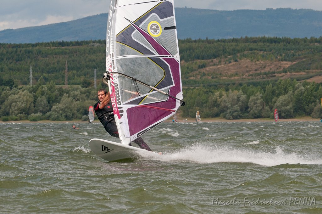 D2012-015-146u.jpg