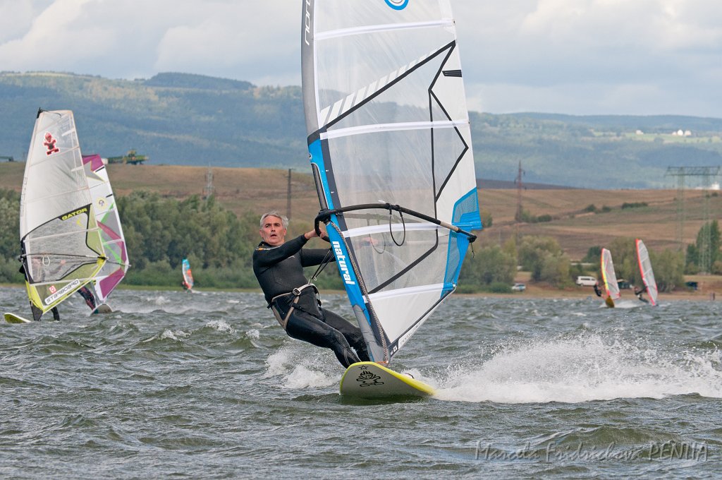 D2012-015-147u.jpg