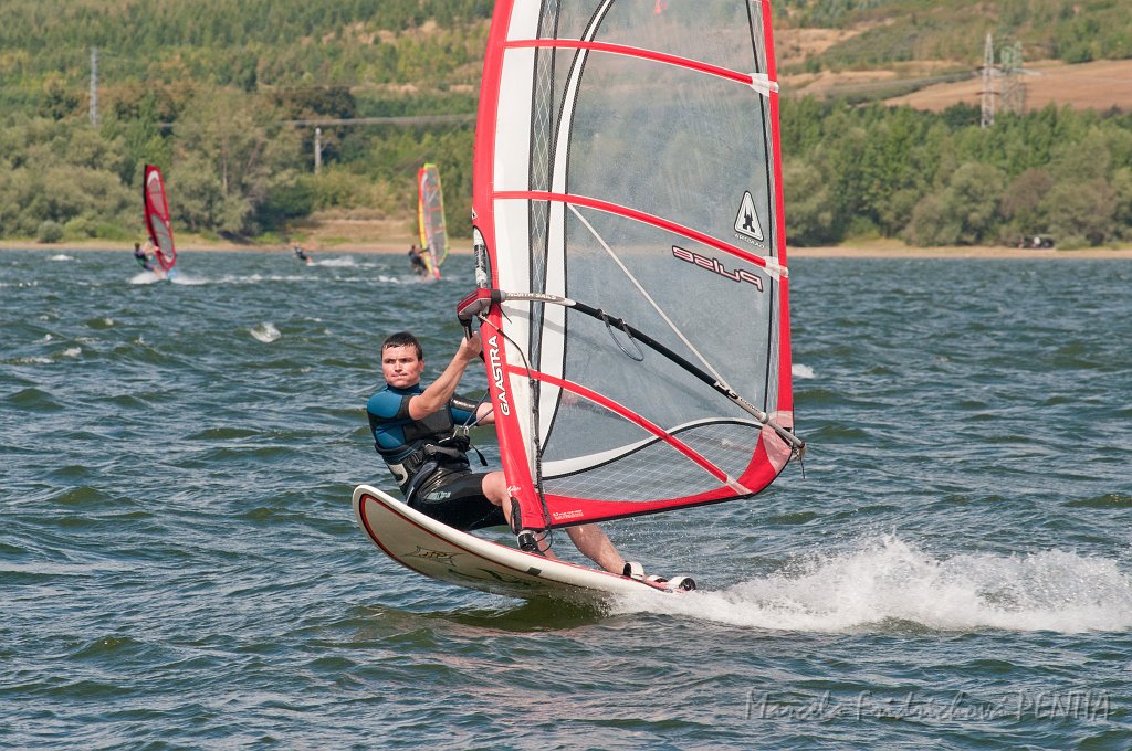 D2012-015-164u.jpg